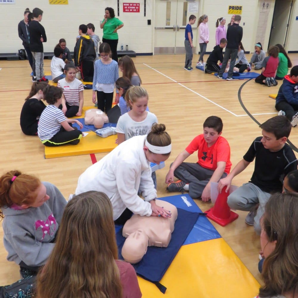 Downingtown 6th Grade Students Train & Get Certified in CPR + AED