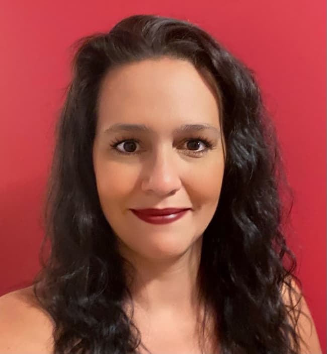 Christina Casey headshot photo